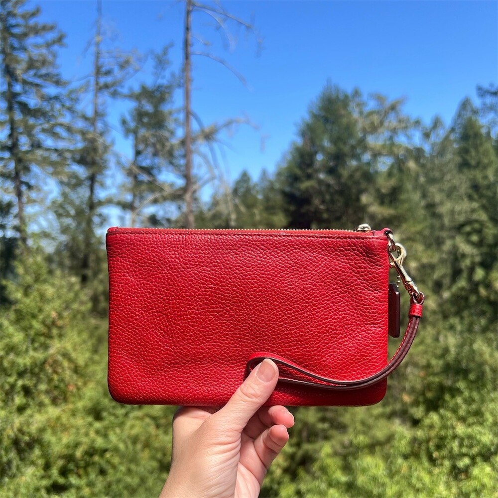COACH RED Small Pebble Leather Wristlet
Wallet Clutch Gold Hardware AUTHENTIC - Picture 2 of 11